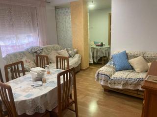 Pis a Santiago. Piso en venta en centrocorredera30800