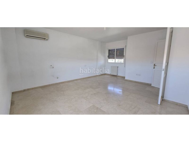 Foto cd62b86b-5b1d-4692-9f10-10556b93c93f. Chalet dans San Antonio Lorca