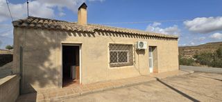 Casa a Ortillo. Finca rustica con casa y nave   en venta en la  crta parroquia.