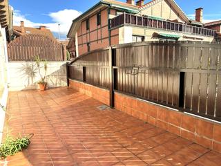 Semi detached house in Santa María de Getxo