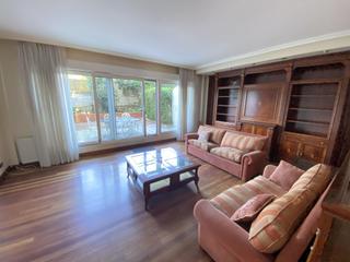 Casa adossada  Calle calle de lastetxe. Chalet adosado en venta en loiu