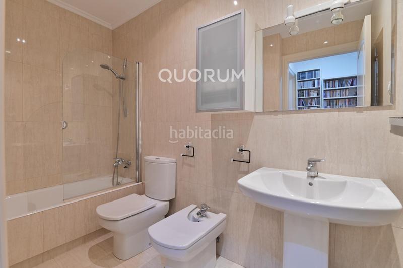 Foto a7c1b5cb-70f5-4719-a177-51b2ac86df6f. Flat with heating in Centro-Puerto Viejo Getxo