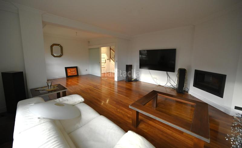 Foto 493532c2-987c-4685-b868-8c132ac21cf5. Semi detached house with heating parking in Loiu