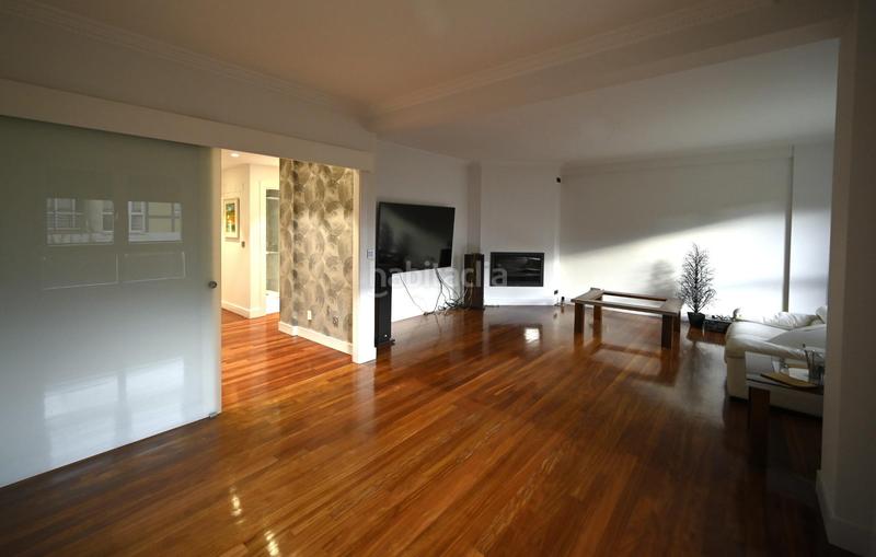 Foto df61f637-9d6b-4d02-863c-fcff6692538a. Semi detached house with heating parking in Loiu