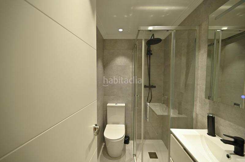 Foto f66bb659-6e46-4b02-aeee-84bdeb49c909. Semi detached house with heating parking in Loiu