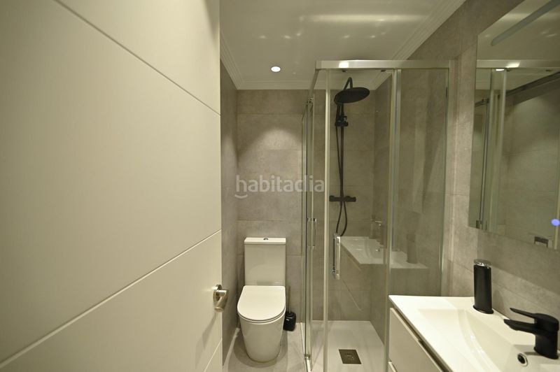 Foto 0cee3a4d-df97-4dab-9d8b-24a0549556e1. Casa adossada amb calefacció aparcament a Loiu
