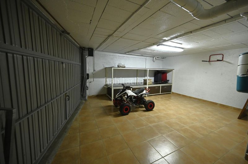 Foto 4af3b985-51c6-4d73-86af-d8162237835c. Casa adossada amb calefacció aparcament a Loiu