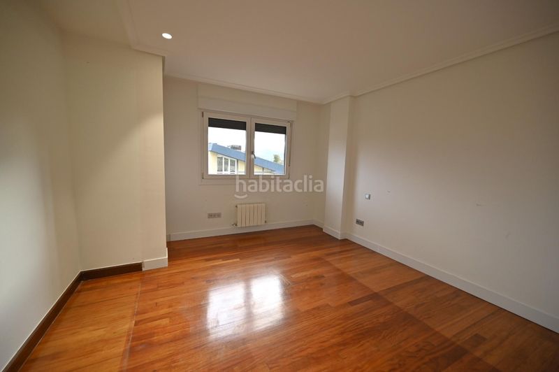 Foto d6bb5d19-198e-46f9-af9a-937740040da9. Casa adossada amb calefacció aparcament a Loiu