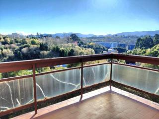 Affitto Appartamento in Negurigane-Peruri. Amplio piso con vistas despejadas y garaje en leioa