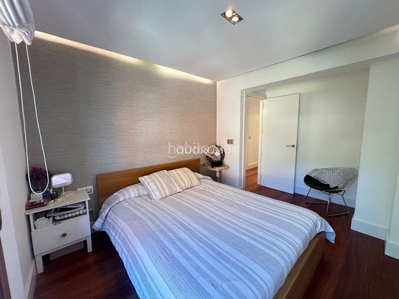 Foto 38833762-3458-4658-a486-4486d3951989. Pis amb aparcament a Las Arenas Getxo