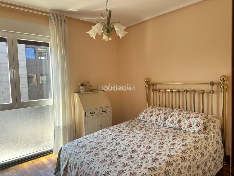 Foto ad2defaa-71ac-4d7f-9baf-60c8373ba5a5. Pis amb calefacció aparcament a Las Arenas Getxo