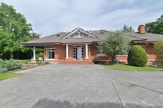 Chalet  Calle de mendibide. Exclusivo chalet en la bilbaina