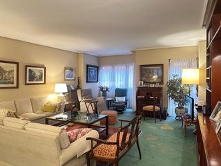 Flat  Calle de las mercedes. Fantástica vivienda en pleno centro de las arenas