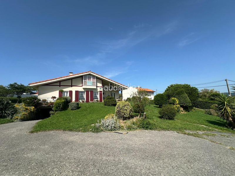 Foto b6815665-b28b-452d-811e-0fde80b1a33e. Casa amb calefacció a Barrika