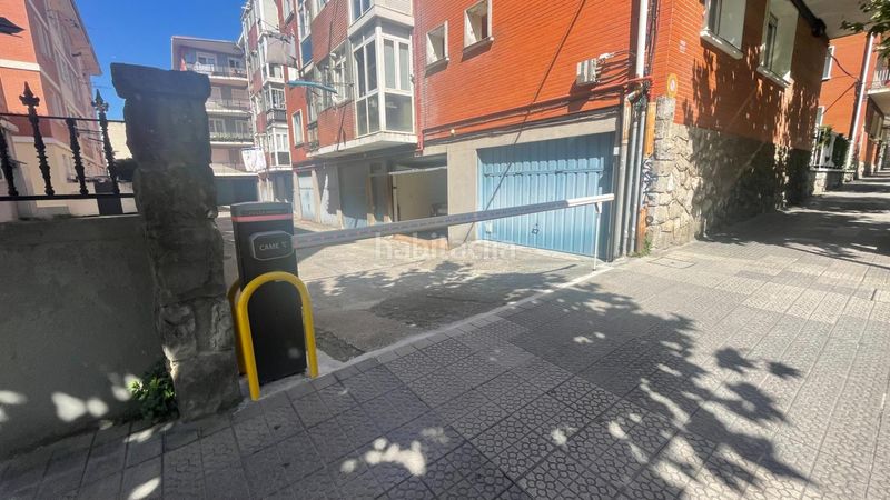 Foto a6eb9358-95df-4f4e-88b9-e7a2fe2c2c81. Aparcament cotxe a Alango Getxo