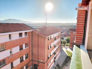 Pis  Barrio de karabigane. Piso reformado y muy luminoso en berango