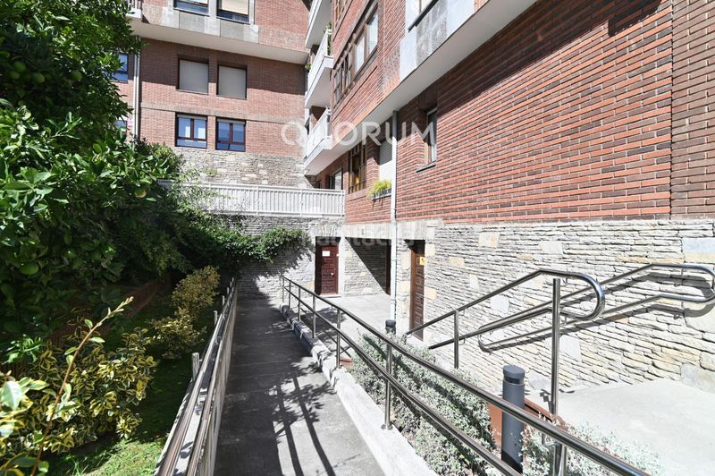 Foto 13a6c0a4-e058-4068-820d-1181ebf51be6. Pis amb calefacció aparcament a Neguri Getxo