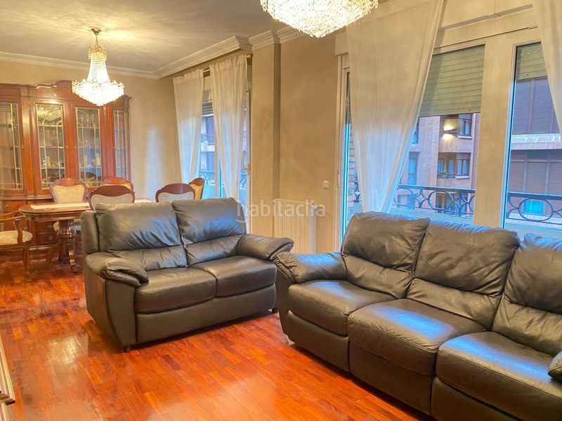 Foto 0e07e4f4-5103-40d9-8f53-daf58a392e57. Lloguer pis amb aparcament a Las Arenas Getxo