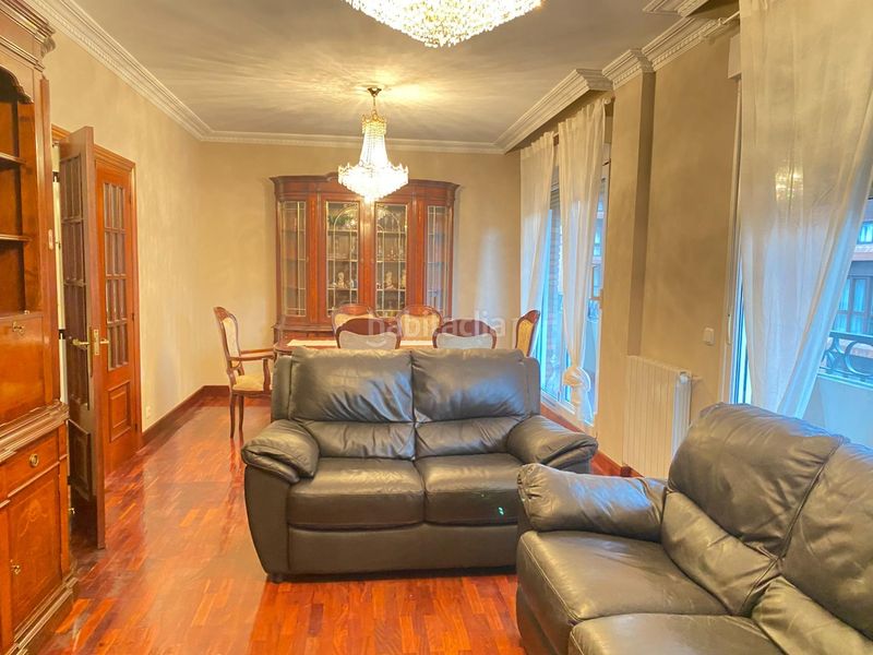 Foto 6b52bc3e-bba9-479b-bd12-96b9f8f6f2d5. Lloguer pis amb aparcament a Las Arenas Getxo