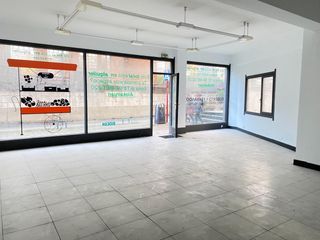 Alquiler Local Comercial en Centro Urbano-Hirigunea. Local comercial en pleno centro de leioa