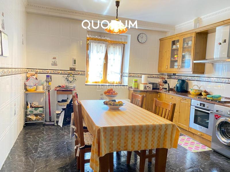 Foto 71e2b908-1e1c-4f5f-9486-184748f93d6a. Casa con parcheggio in Berango