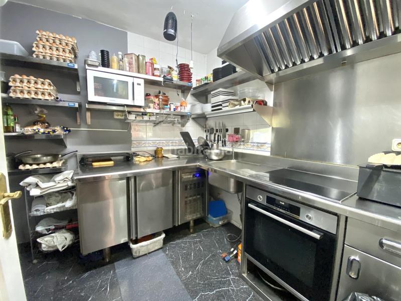 Foto b66f37dc-76ae-45e1-a445-4b2e8def7f43. Local comercial a Centro Urbano-Hirigunea Leioa