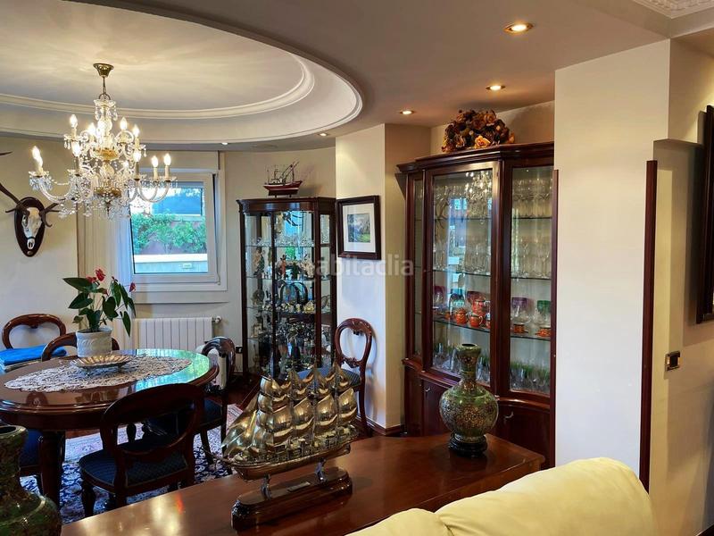 Foto 0d45f1ad-37f0-4fbc-b996-429d926f3878. Flat with heating parking in Centro-Puerto Viejo Getxo