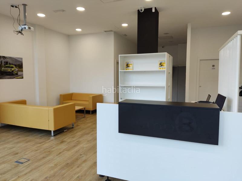 Foto 5452a382-8f04-49fd-a781-8babea2e6c0e. Lloguer local comercial a Sondika