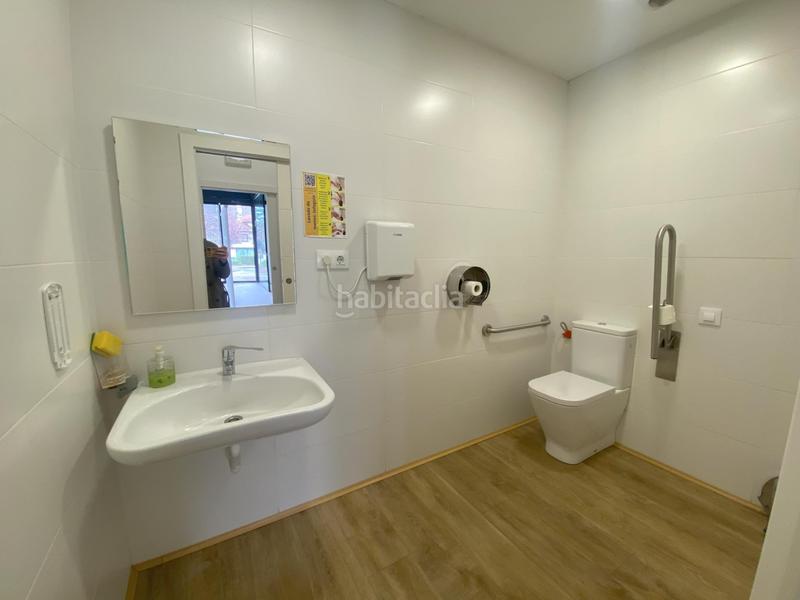 Foto ad9ea649-2782-4f35-b62b-b4b59a1636d9. Lloguer local comercial a Sondika