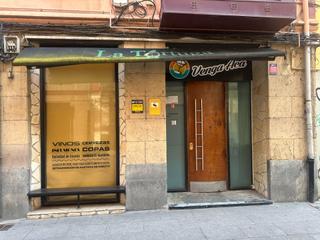 Location Local commercial à Las Arenas. Local comercial en zona céntrica peatonal