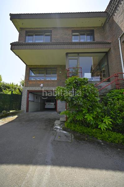 Foto aa6b9d1c-a5ab-45fa-9938-f0a2213c164f. Semi detached house with heating parking in Artatza-Pinueta-Pinosolo Leioa