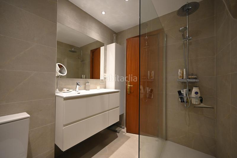 Foto b3de0c7e-b219-4f81-8d9d-5960cbdf78a0. Semi detached house with heating parking in Artatza-Pinueta-Pinosolo Leioa