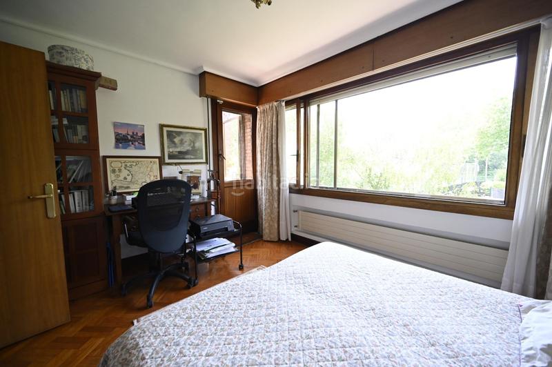 Foto b78bcaae-46d7-49db-8f4f-e7c4cd3744d4. Semi detached house with heating parking in Artatza-Pinueta-Pinosolo Leioa