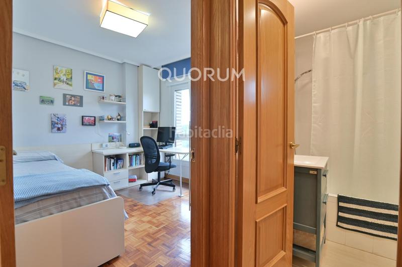 Foto 117da891-0c85-4485-8374-643b0891ddc3. Piso vivienda totalmente exterior con piscina comunitaria en Leioa