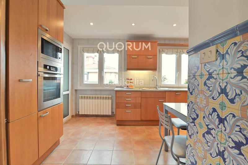 Foto fb0b0a4e-f6ff-4fc5-a653-290e18c3967e. Piso vivienda totalmente exterior con piscina comunitaria en Leioa