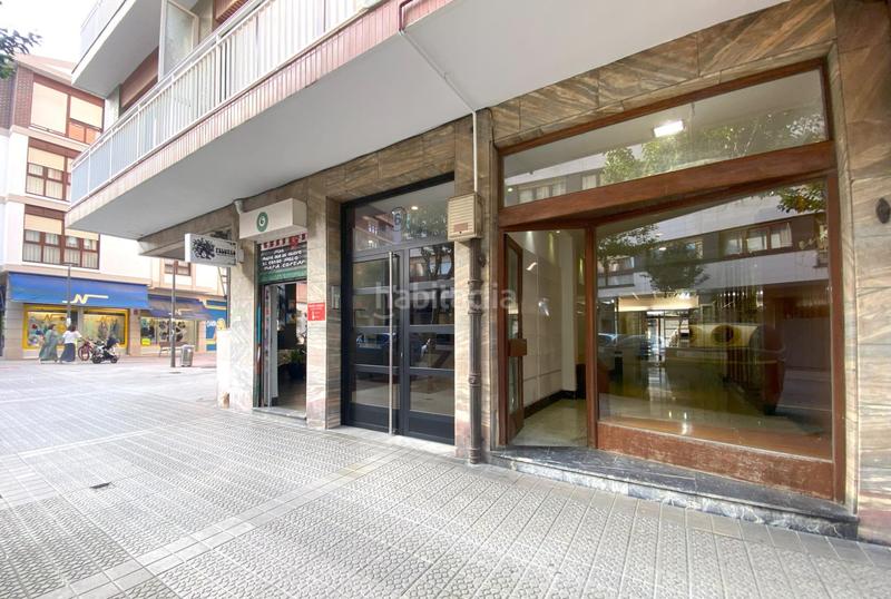 Foto 05ce66fa-d005-4b55-a881-afc4e52b2f24. Rent business premise in Las Arenas Getxo