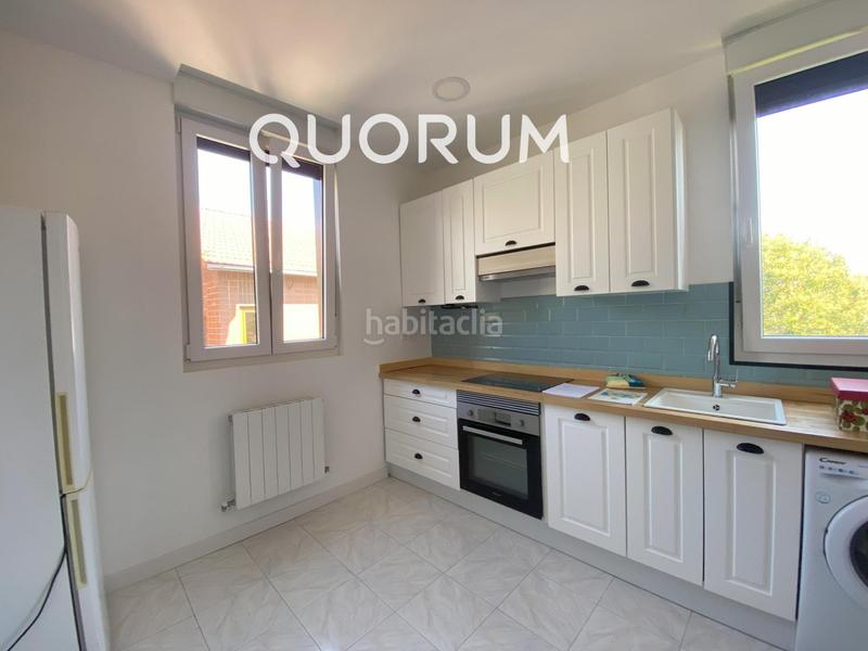 Foto 7c1f3720-75e9-4fa3-9dff-7205cc70d99a. Piso vivienda exterior, completamente reformada y con balcón en Getxo