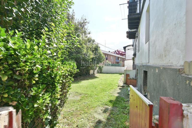 Foto 4a3e6383-76fd-44d7-8c90-43e4ef08a1fc. Piso vivienda con jardín muy bien ubicada en Villamonte Getxo