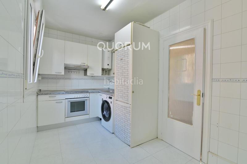 Foto ab44c9cf-ceb0-4b51-bb21-2ab53456a8e2. Piso vivienda con jardín muy bien ubicada en Villamonte Getxo