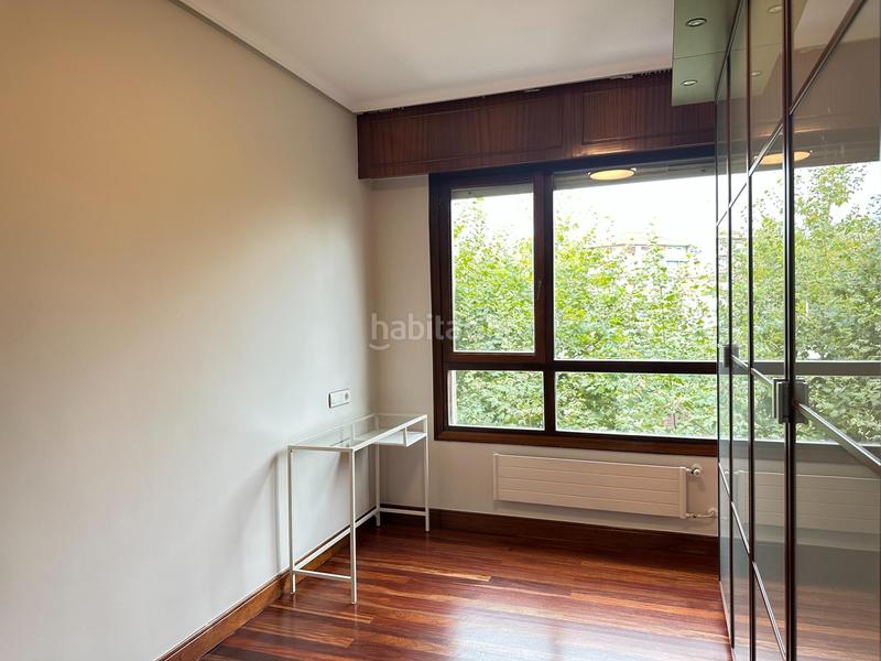 Foto 2a134b19-17a5-4aeb-9905-c12fb1dbd257. Alquiler piso vivienda muy amplia en el centro de Las Arenas en Getxo