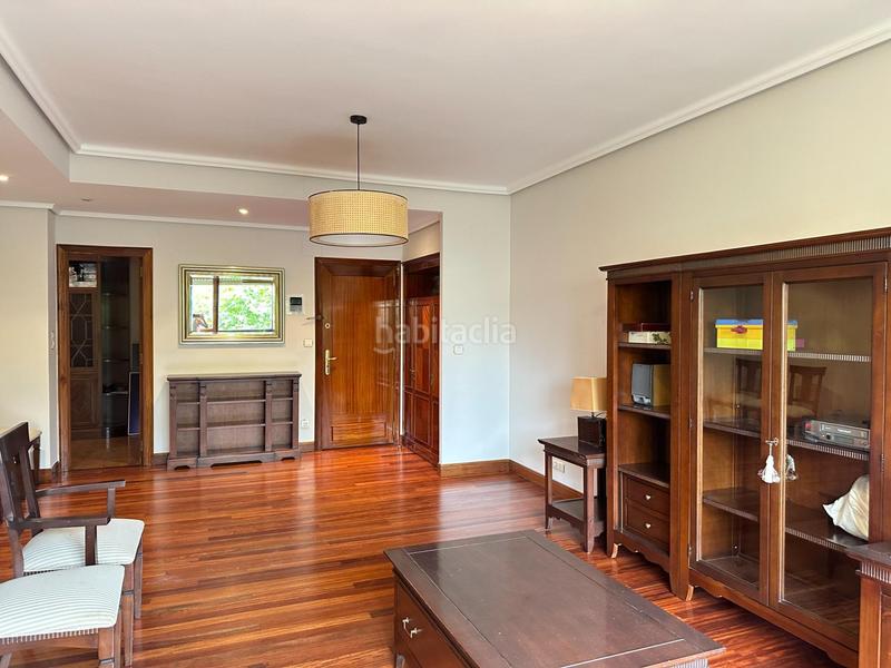 Foto 8ed97128-ce7e-4807-afc8-cd2bf1b33463. Rent flat with heating in Las Arenas Getxo
