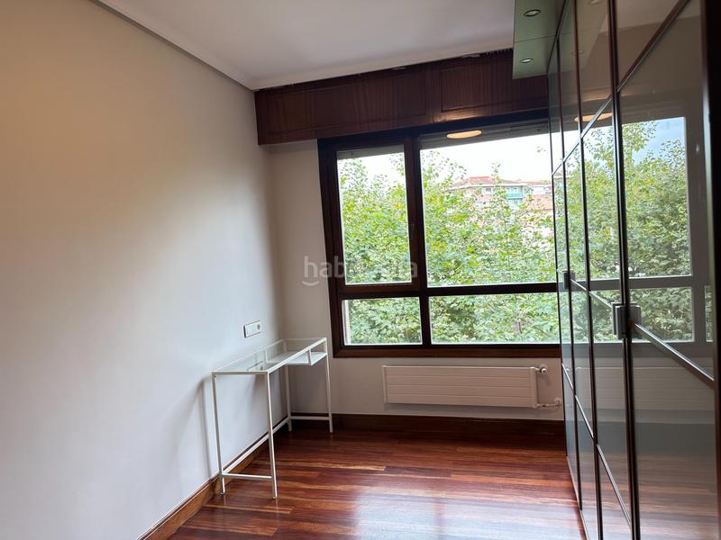 Foto d82b474d-dbeb-4230-af76-312c756db9d2. Rent flat with heating in Las Arenas Getxo