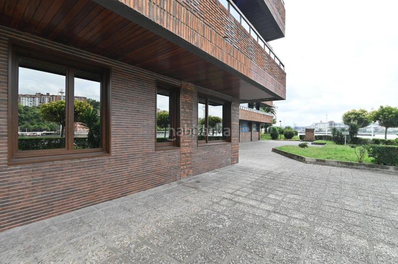 Foto 0acc2f5c-7a38-4dfd-9ac9-40d58873b2f7. Alquiler piso vivienda, a estrenar y con inmejorables vistas, en el muelle tomás olabarri en Getxo