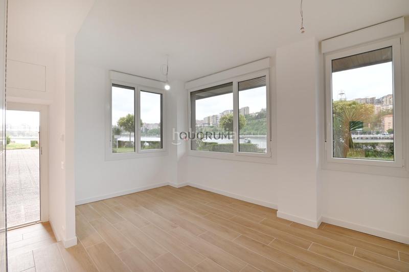 Foto 2948287e-17c1-4278-97e8-6a5f780cd1fc. Alquiler piso vivienda, a estrenar y con inmejorables vistas, en el muelle tomás olabarri en Getxo