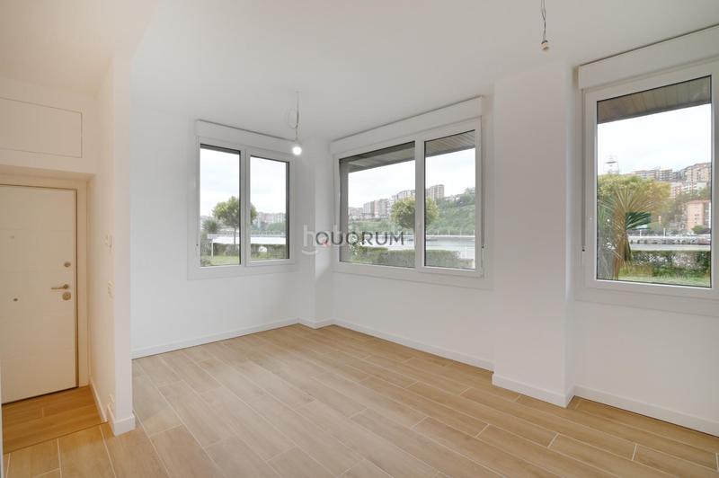 Foto 7688601e-14fe-494e-be66-4b62471b9e75. Alquiler piso vivienda, a estrenar y con inmejorables vistas, en el muelle tomás olabarri en Getxo