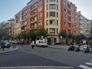 Miete Geschäftsraum in Las Arenas. Local comercial en pleno centro de las arenas