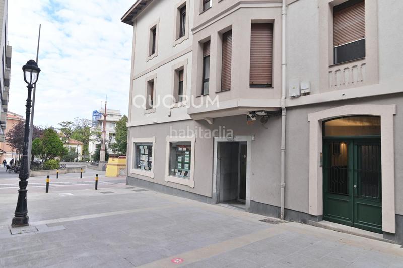 Foto 5cd217f6-bdc6-4c26-a9b5-6f37f0145b58. Alquiler piso amplio piso en avenida basagoiti en Getxo