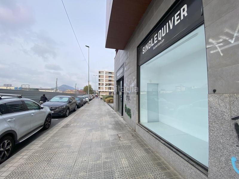 Foto 4ea8e2d7-18cb-4190-a015-2d85c7f9dde4. Rent business premise in Lamiako-Txopoeta Leioa