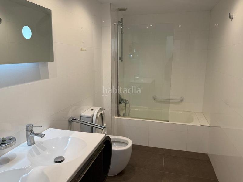 Foto 31dbc749-d5b8-48c8-ae1a-4e3b8554e236. Location appartement avec chauffage parking dans Neguri Getxo