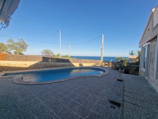 Alquiler Chalet en Porto Cristo. Chalet con 4 habitaciones amueblado con piscina, aire acondicion